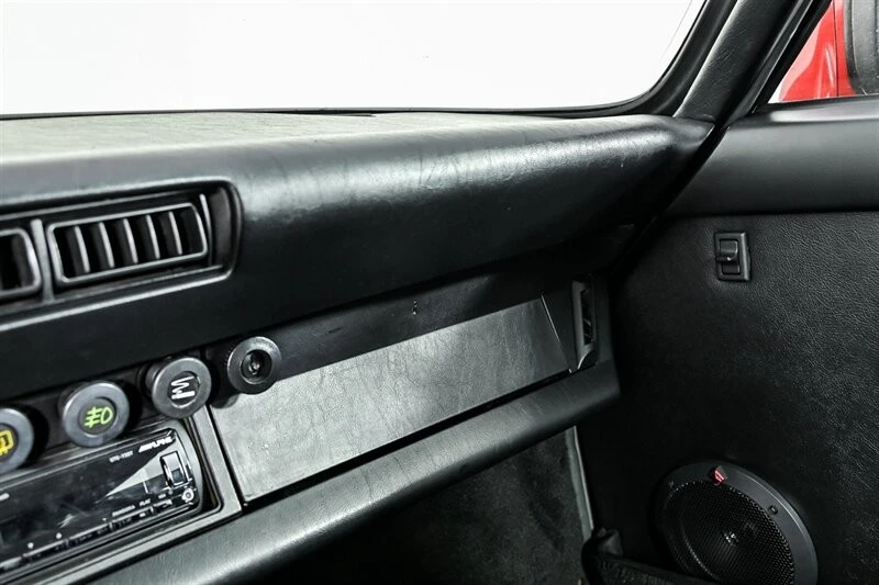 1985 Porsche 911 Carrera 3.2 - Image 26 of 31