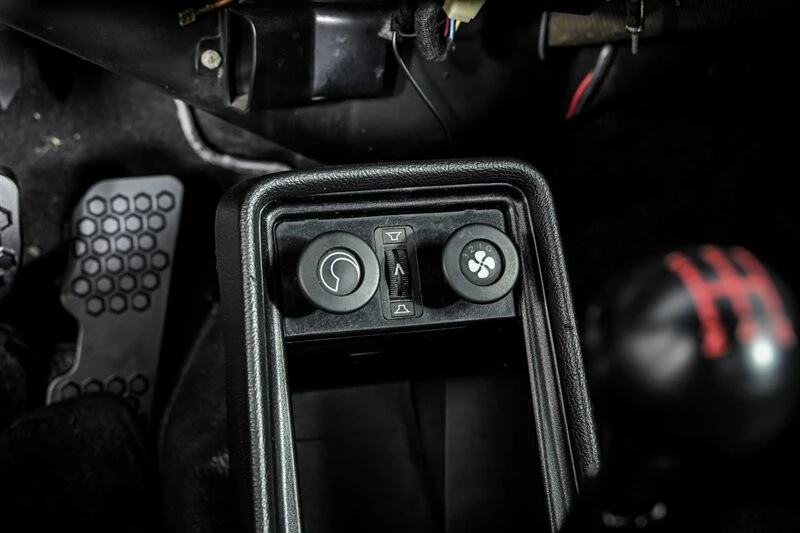 1985 Porsche 911 Carrera 3.2 - Image 27 of 31
