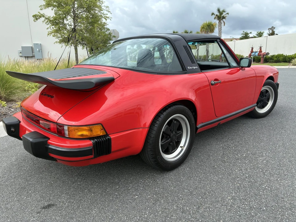 1985 Porsche 911 Carrera 3.2 - Image 14 of 31