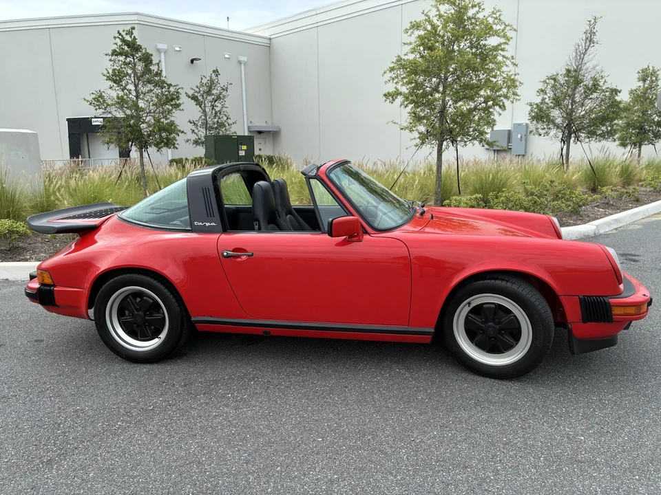 1985 Porsche 911 Carrera 3.2 - Image 9 of 31