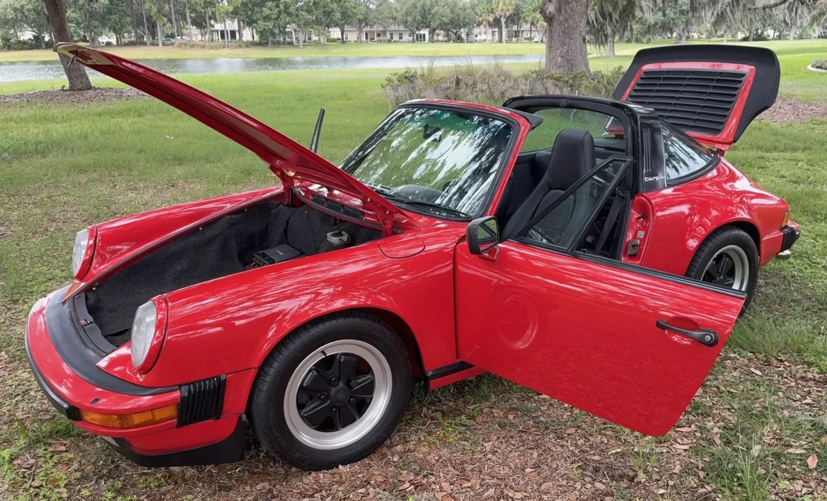 1985 Porsche 911 Carrera 3.2 - Image 3 of 31