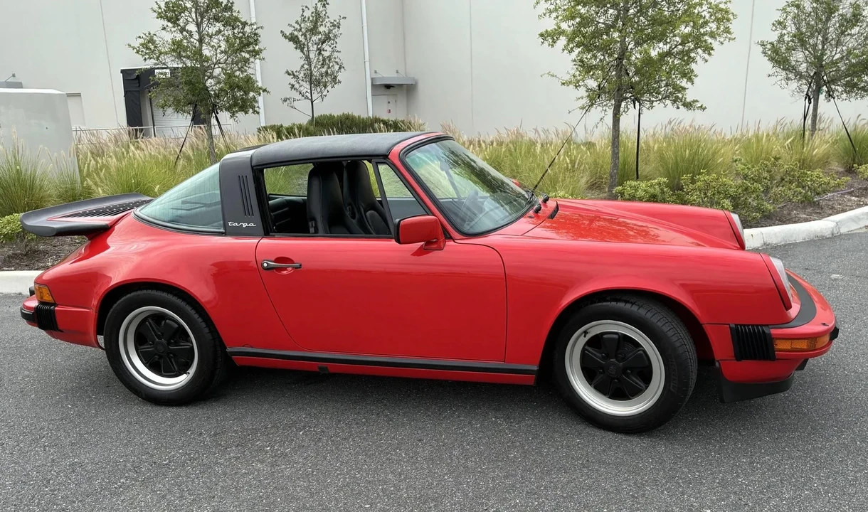 1985 Porsche 911 Carrera 3.2 - Image 13 of 31