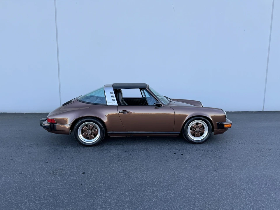 1985 Porsche 911 Carrera 3.2 - Image 23 of 31