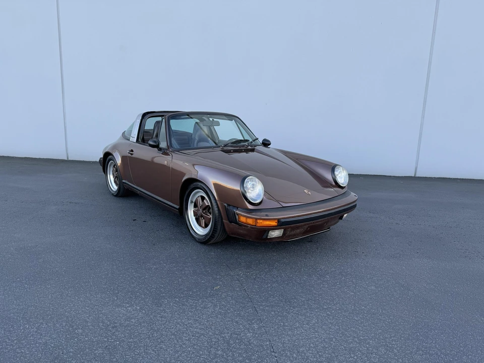 1985 Porsche 911 Carrera 3.2 - Image 10 of 31
