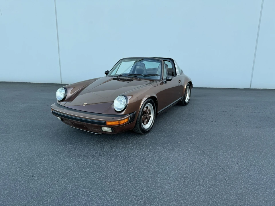 1985 Porsche 911 Carrera 3.2 - Image 3 of 31