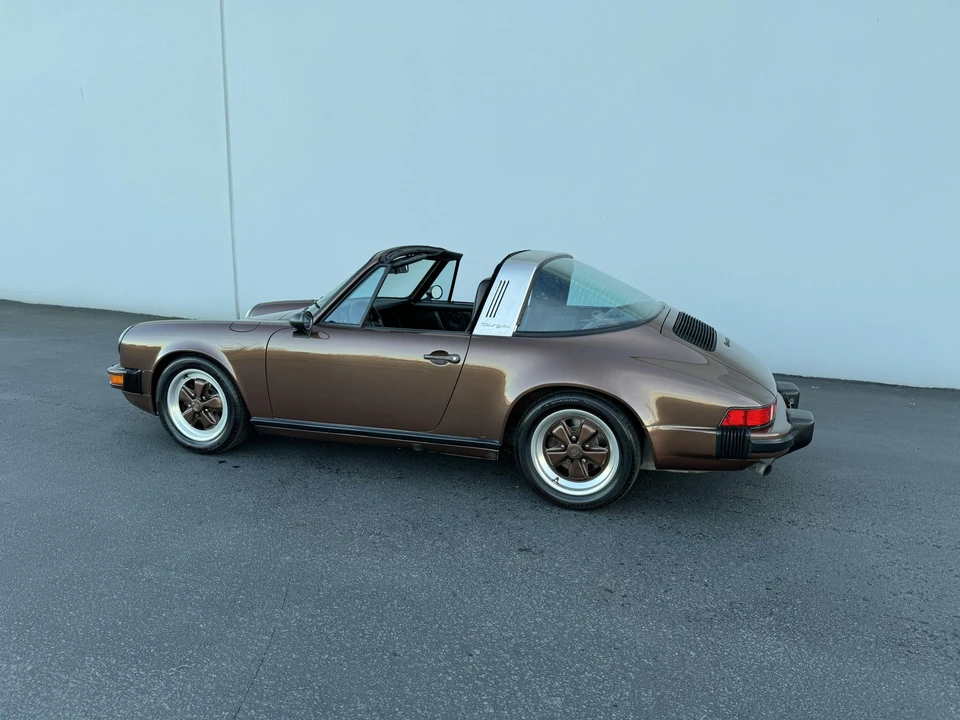 1985 Porsche 911 Carrera 3.2 - Image 20 of 31