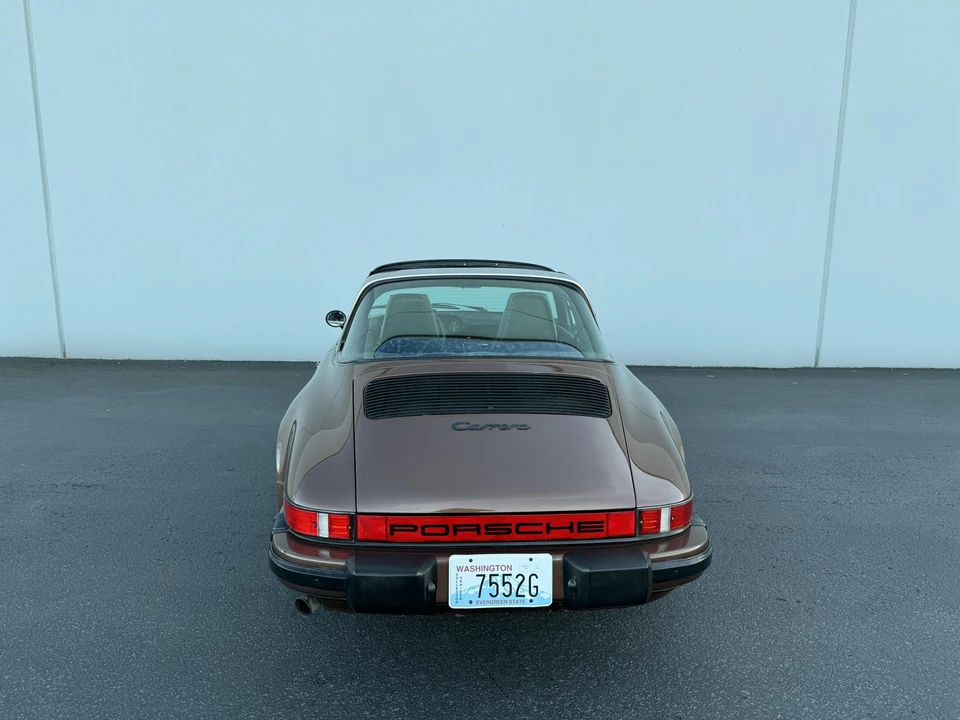 1985 Porsche 911 Carrera 3.2 - Image 17 of 31