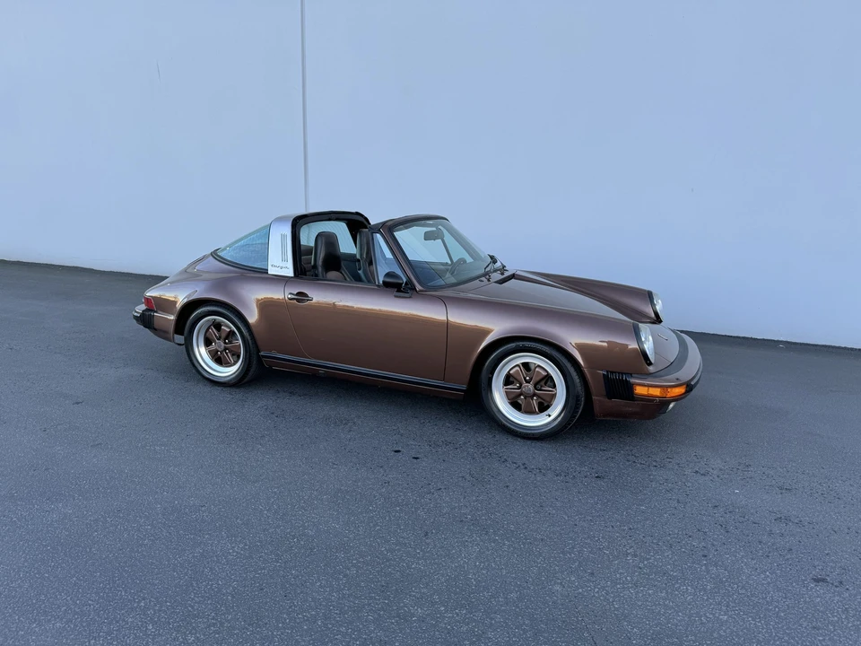 1985 Porsche 911 Carrera 3.2 - Image 12 of 31