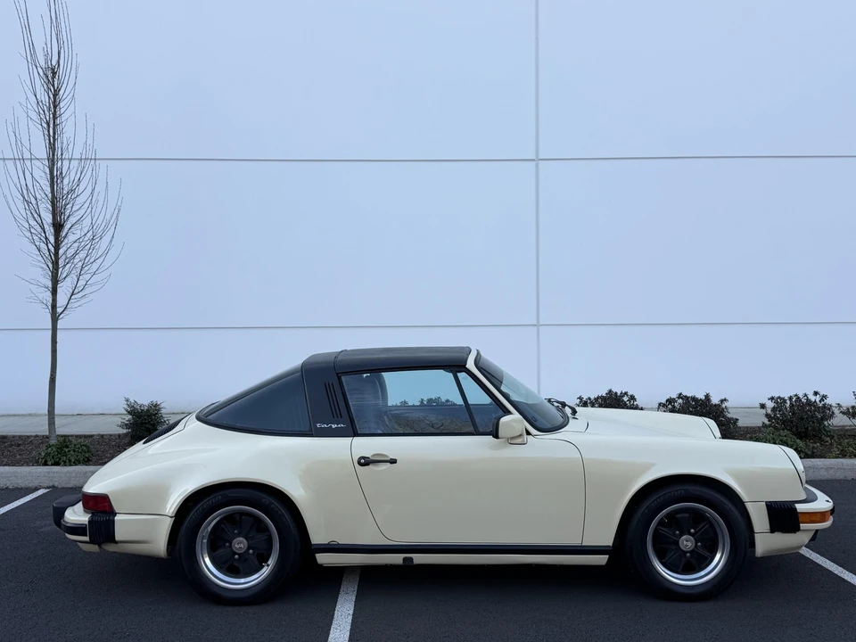 1985 Porsche 911 Carrera 3.2 - Image 10 of 31