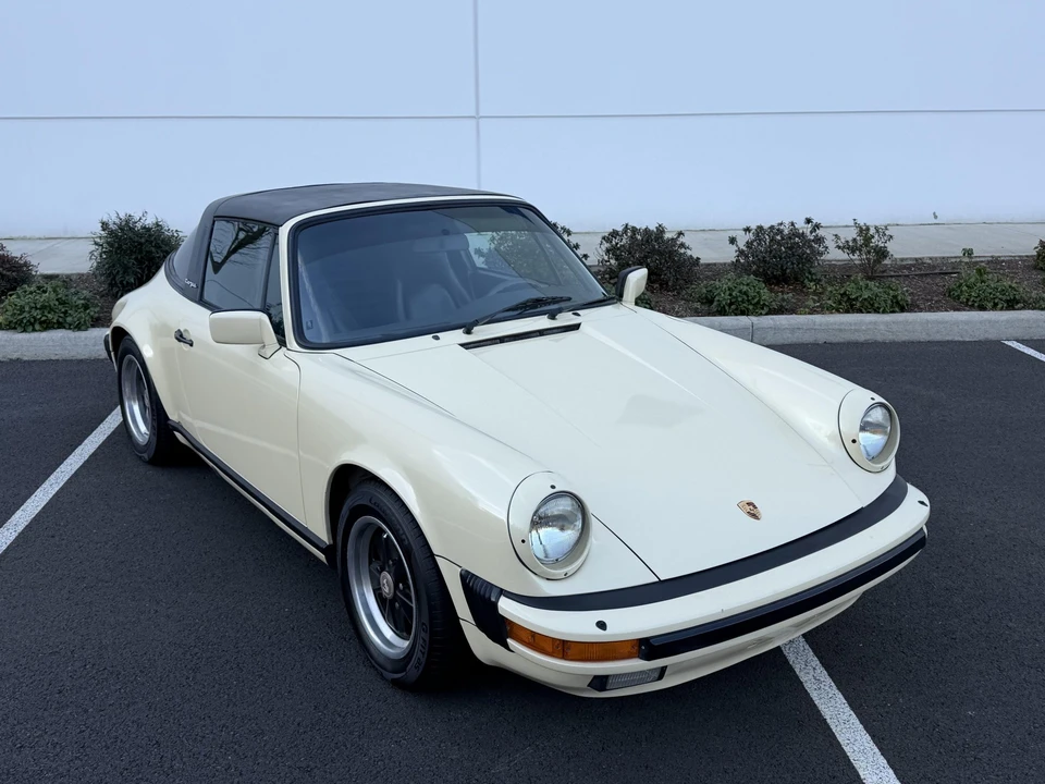 1985 Porsche 911 Carrera 3.2 - Image 11 of 31