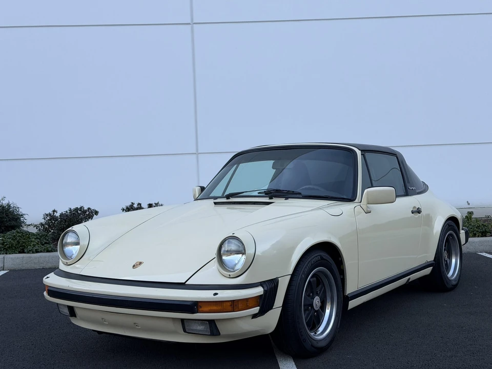 1985 Porsche 911 Carrera 3.2 - Image 18 of 31