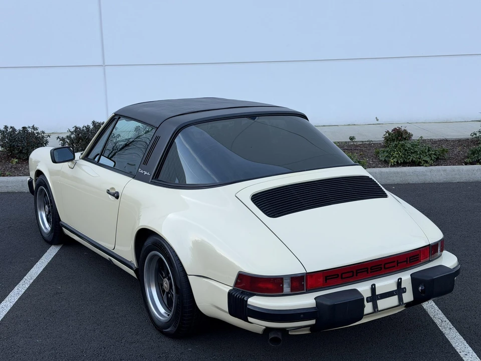 1985 Porsche 911 Carrera 3.2 - Image 21 of 31