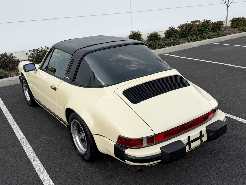 1985 Porsche 911 Carrera 3.2 - Image 23 of 31