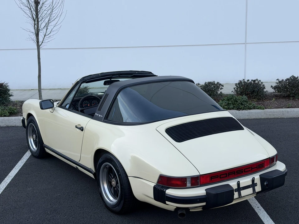 1985 Porsche 911 Carrera 3.2 - Image 6 of 31