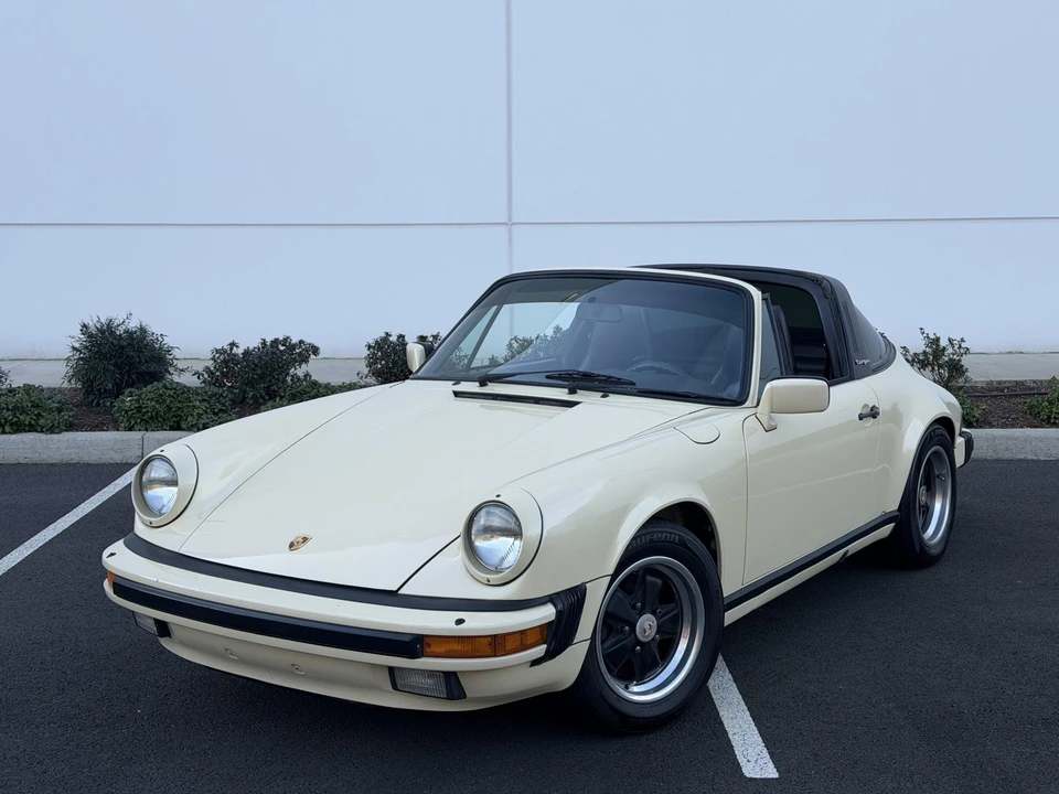 1985 Porsche 911 Carrera 3.2 - Image 4 of 31