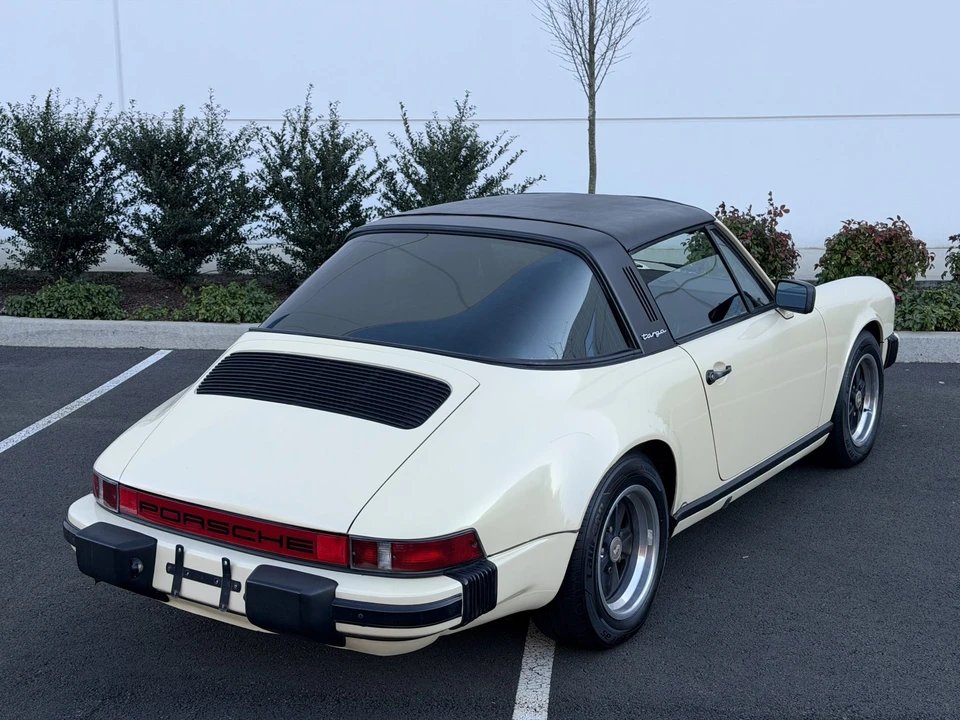 1985 Porsche 911 Carrera 3.2 - Image 29 of 31