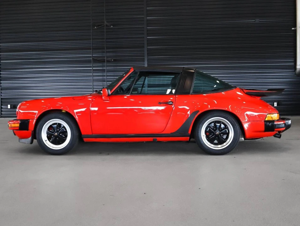 1985 Porsche 911 Carrera 3.2 - Image 2 of 5