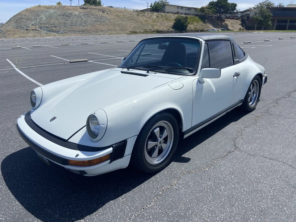 1985 Porsche 911 Carrera 3.2 - Image 2 of 31