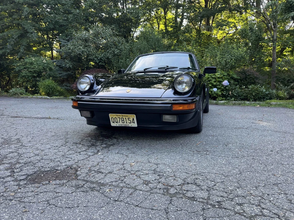 1985 Porsche 911 Carrera 3.2 - Image 2 of 31
