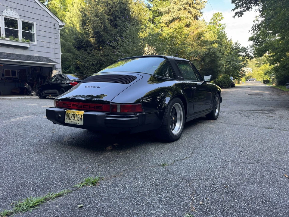 1985 Porsche 911 Carrera 3.2 - Image 16 of 31