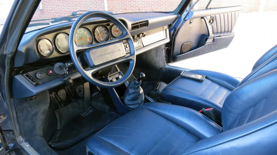1985 Porsche 911 Carrera 3.2 - Image 4 of 10