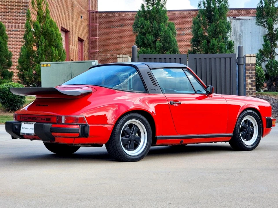 1985 Porsche 911 Carrera 3.2 - Image 10 of 31