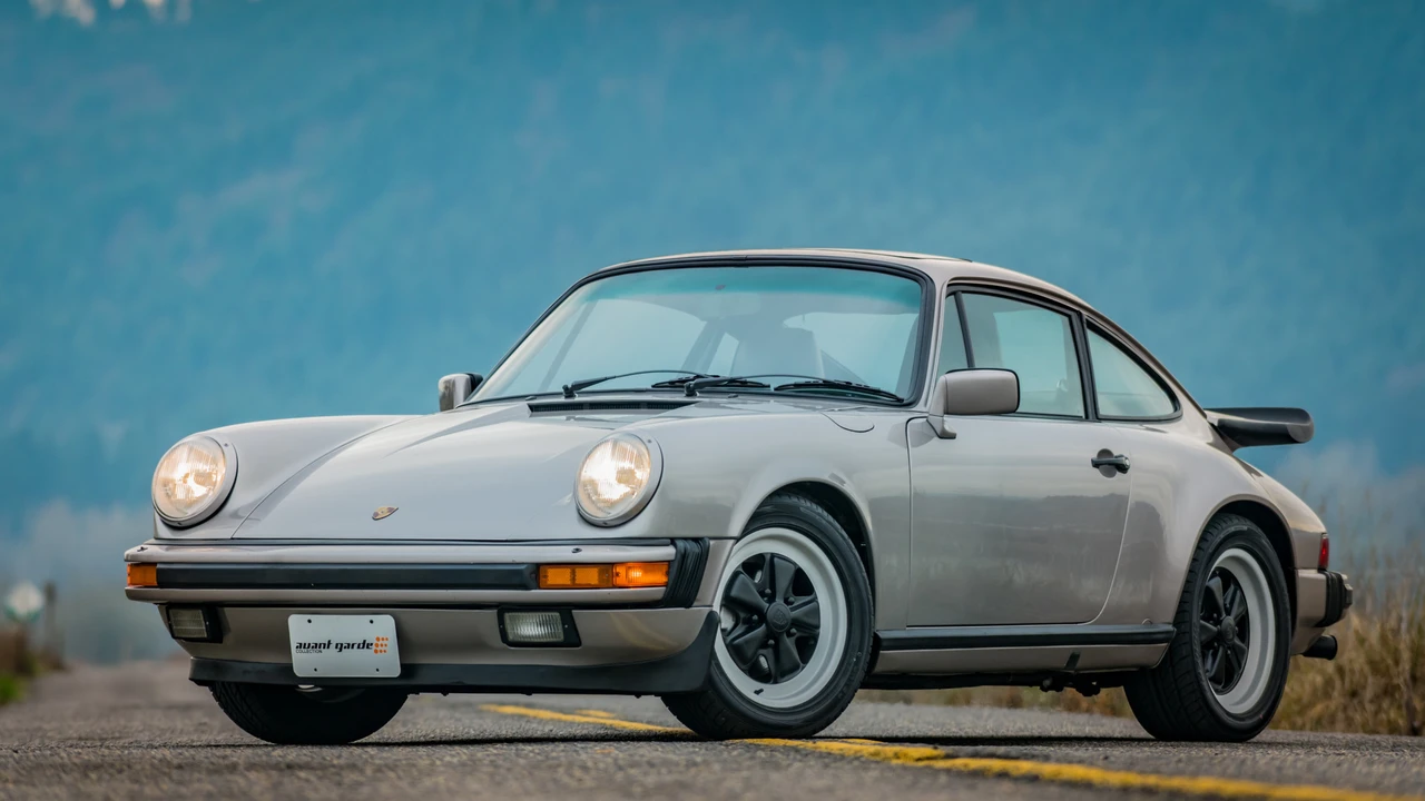 1985 Porsche 911 Carrera 3.2 - Image 2 of 31