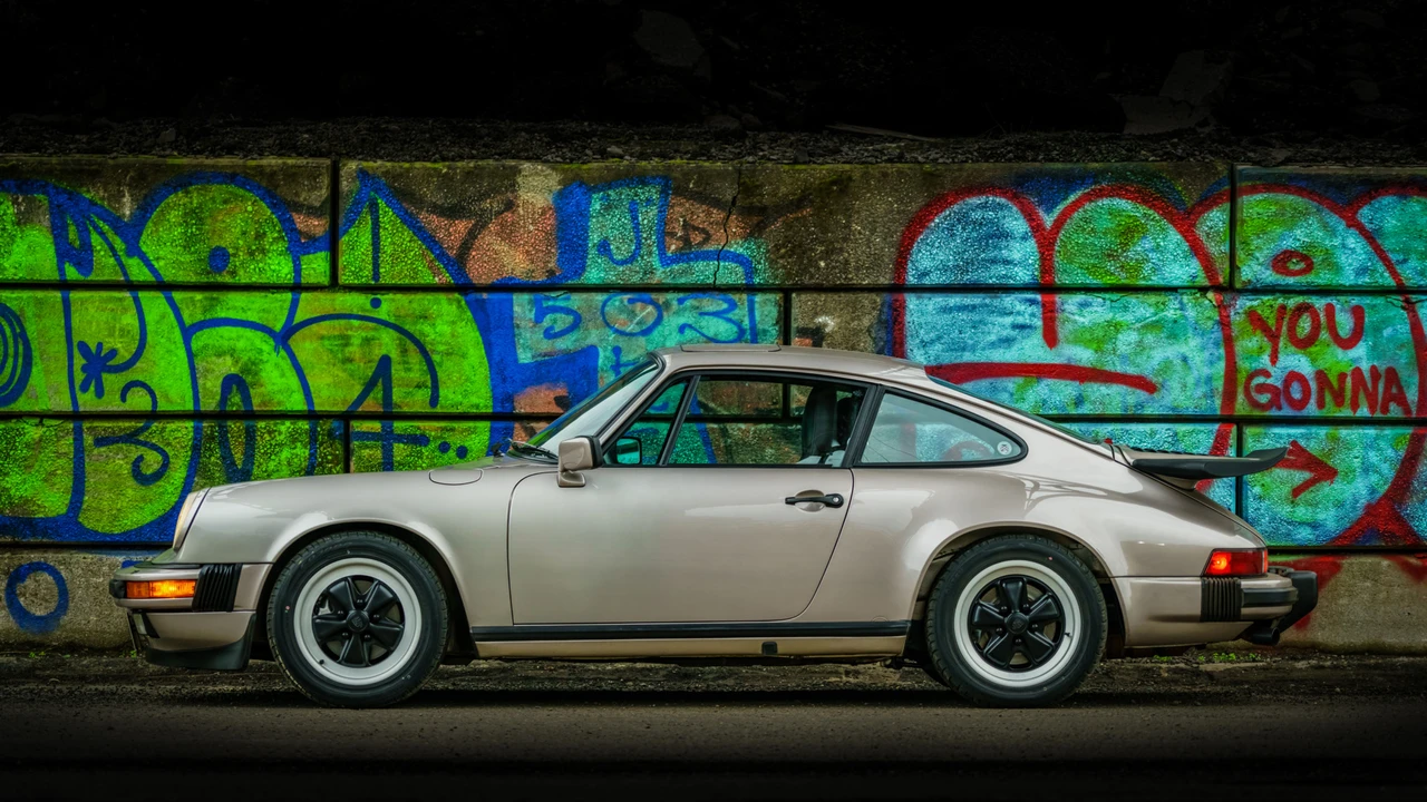 1985 Porsche 911 Carrera 3.2 - Image 10 of 31