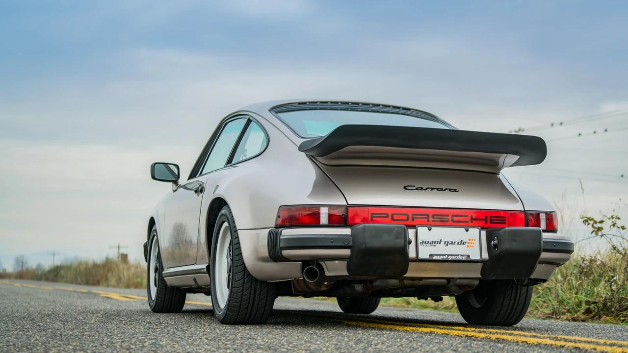 1985 Porsche 911 Carrera 3.2 - Image 14 of 31
