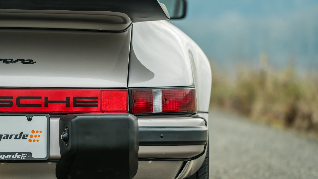 1985 Porsche 911 Carrera 3.2 - Image 30 of 31