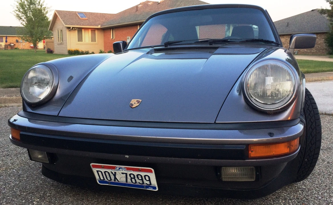 1985 Porsche 911 Carrera 3.2 - Image 2 of 31
