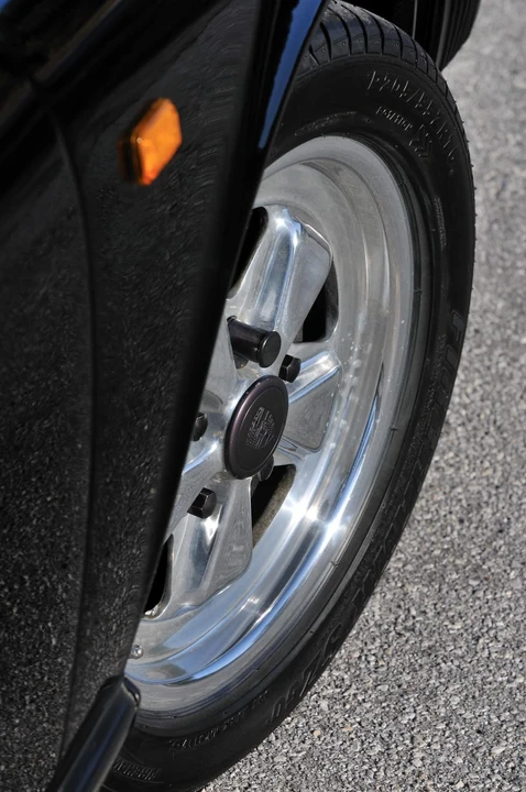1985 Porsche 911 Carrera 3.2 - Image 9 of 9