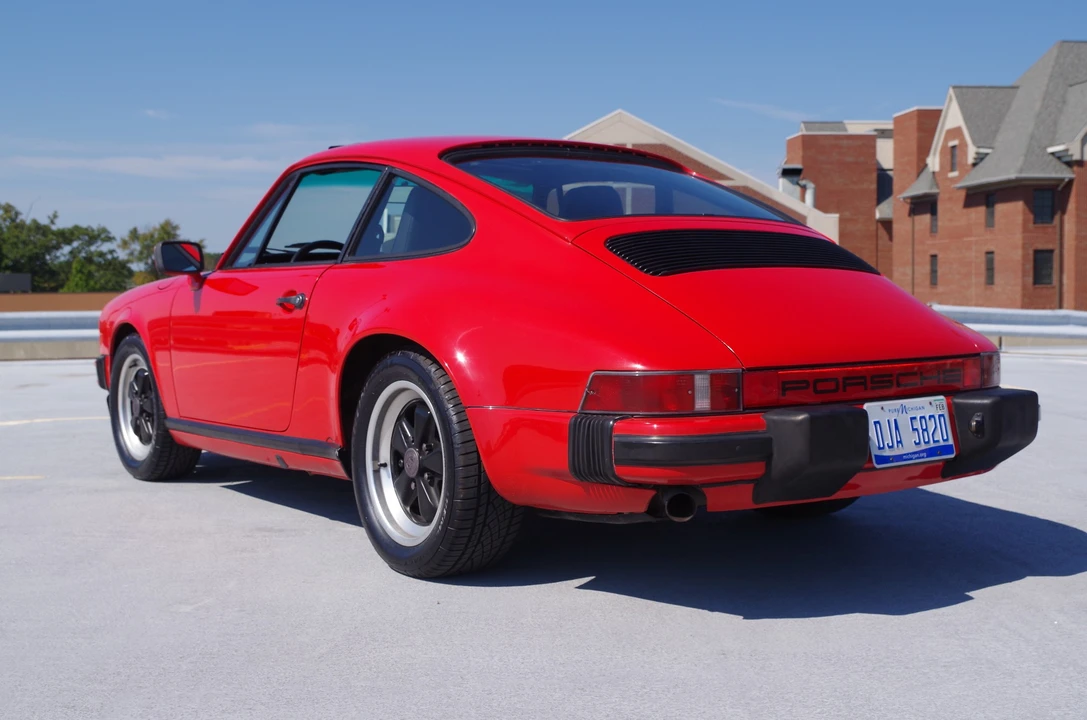 1985 Porsche 911 Carrera 3.2 - Image 2 of 31