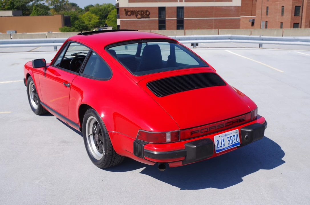 1985 Porsche 911 Carrera 3.2 - Image 3 of 31