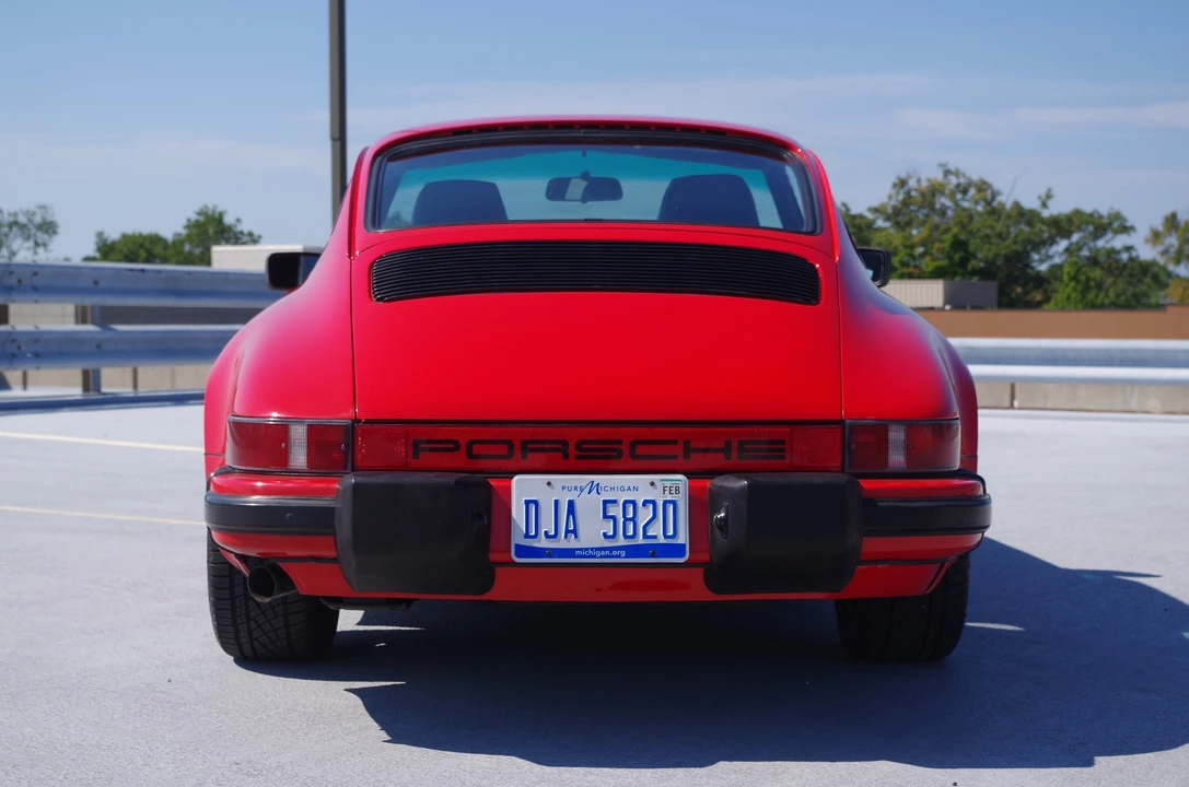 1985 Porsche 911 Carrera 3.2 - Image 4 of 31