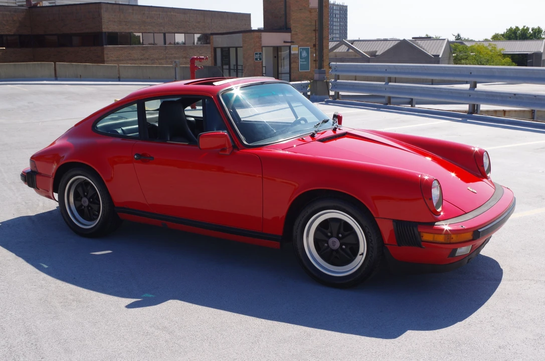 1985 Porsche 911 Carrera 3.2 - Image 10 of 31