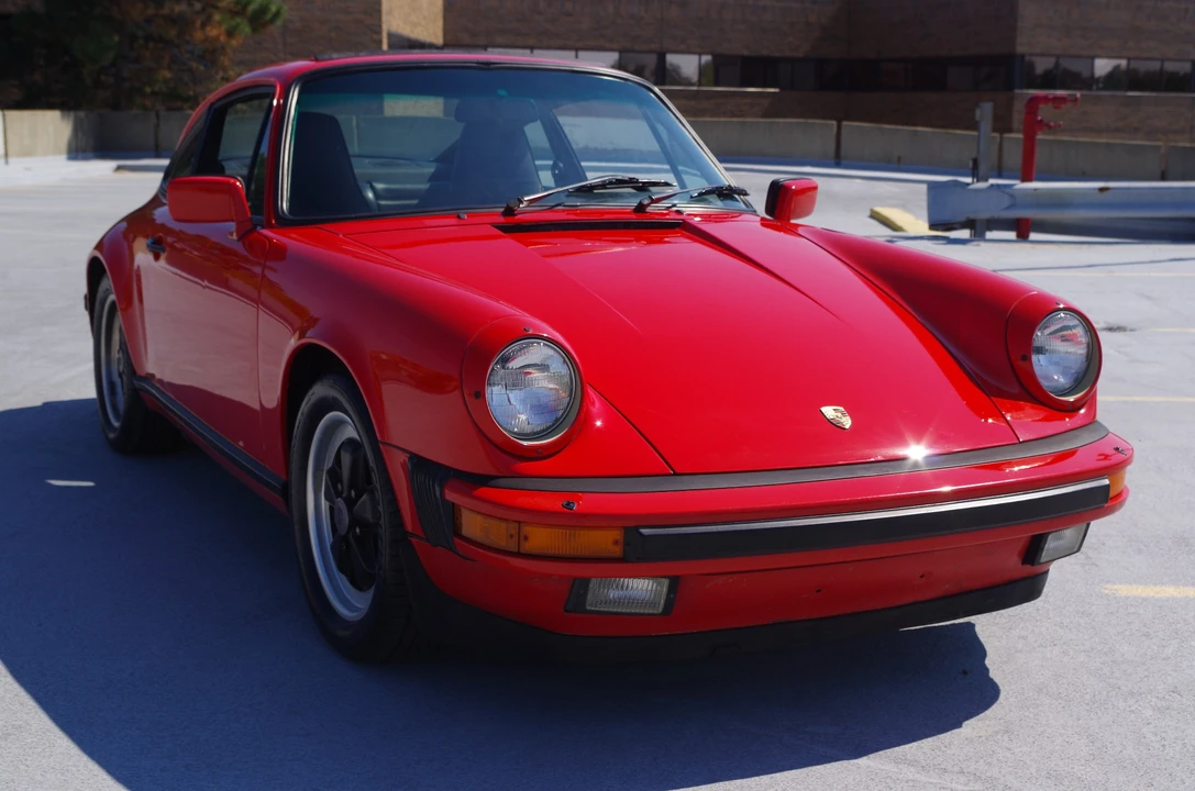 1985 Porsche 911 Carrera 3.2 - Image 12 of 31