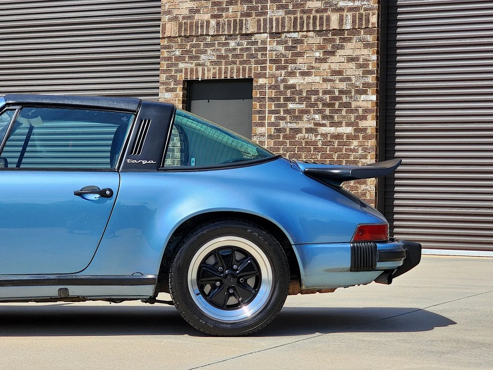 1985 Porsche 911 Carrera 3.2 - Image 11 of 31