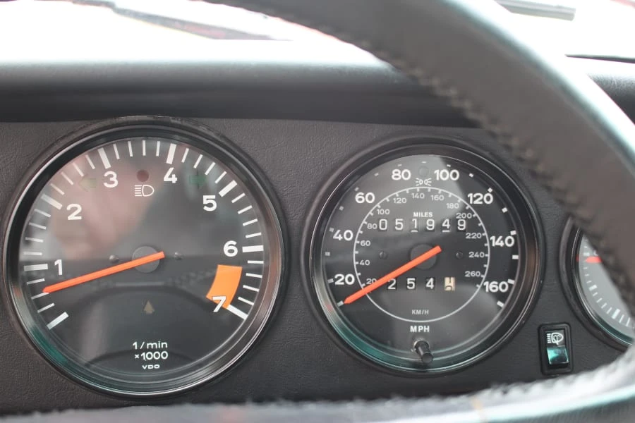 1985 Porsche 911 Carrera 3.2 - Image 7 of 11