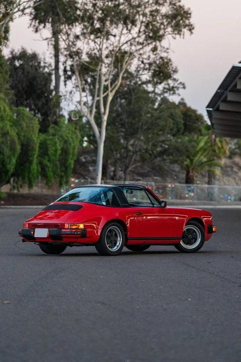 1985 Porsche 911 Carrera 3.2 - Image 27 of 31