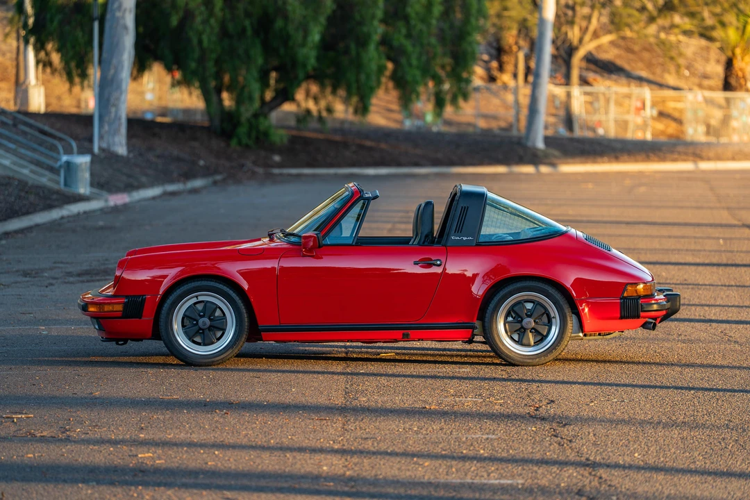 1985 Porsche 911 Carrera 3.2 - Image 17 of 31
