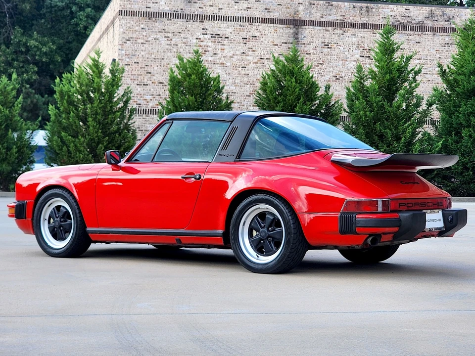1985 Porsche 911 Carrera 3.2 - Image 7 of 31