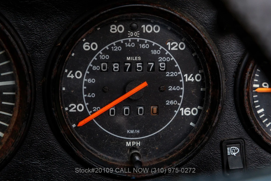 1985 Porsche 911 Carrera 3.2 - Image 26 of 31