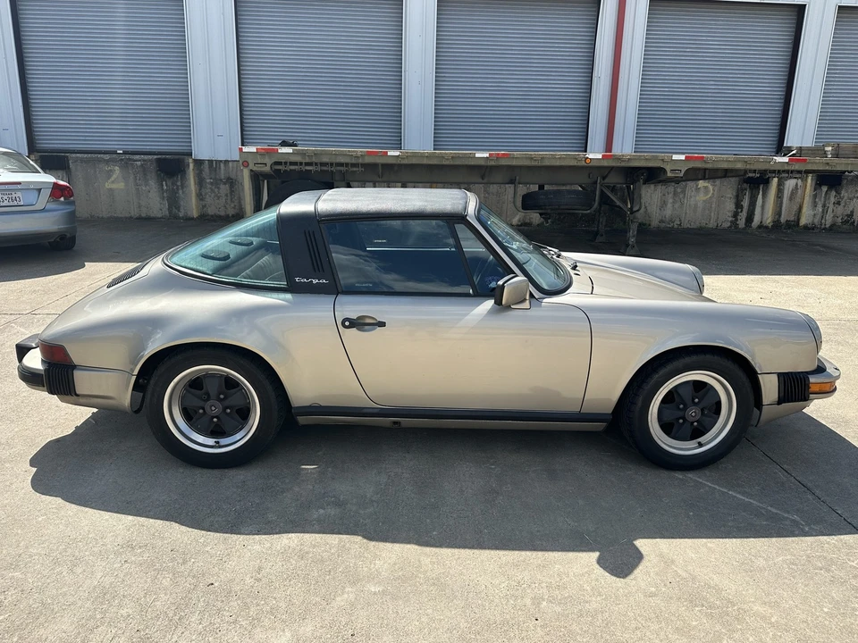 1985 Porsche 911 Carrera 3.2 - Image 8 of 17