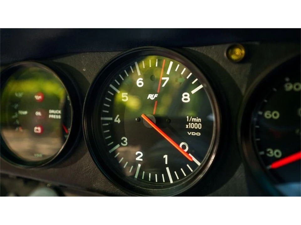 1985 Porsche 911 Carrera 3.2 - Image 9 of 31