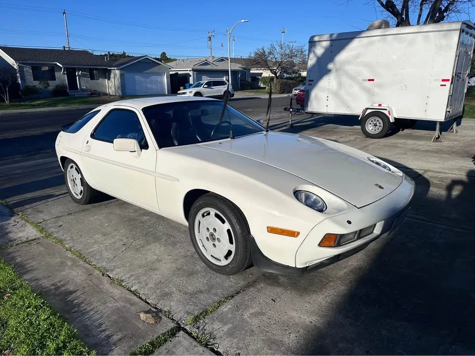 1985 Porsche 928 - Image 4 of 10