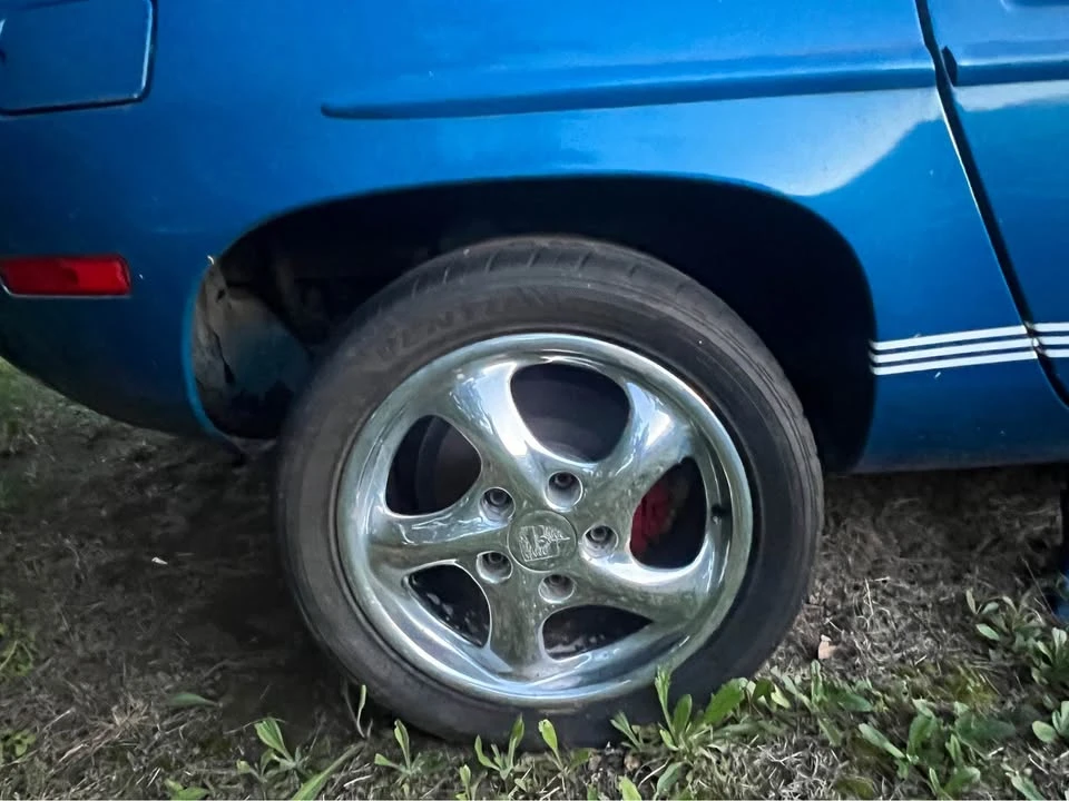 1985 Porsche 928 - Image 17 of 20