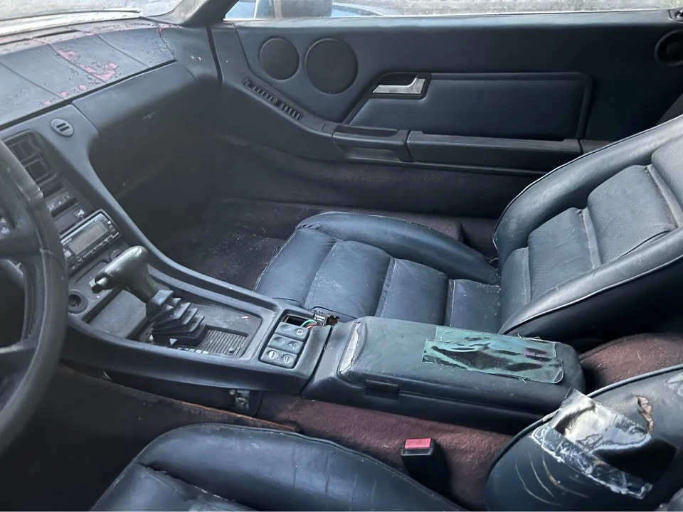 1985 Porsche 928 - Image 10 of 20