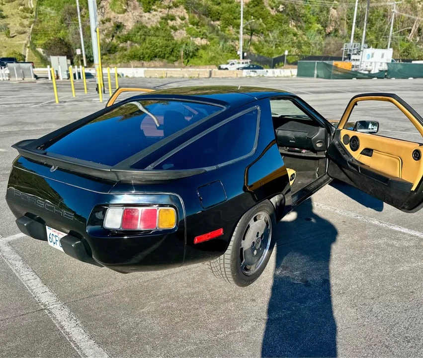 1985 Porsche 928 S - Image 7 of 20