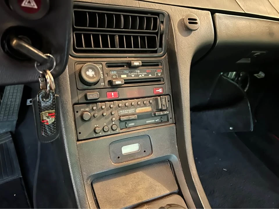 1985 Porsche 928 S - Image 8 of 19